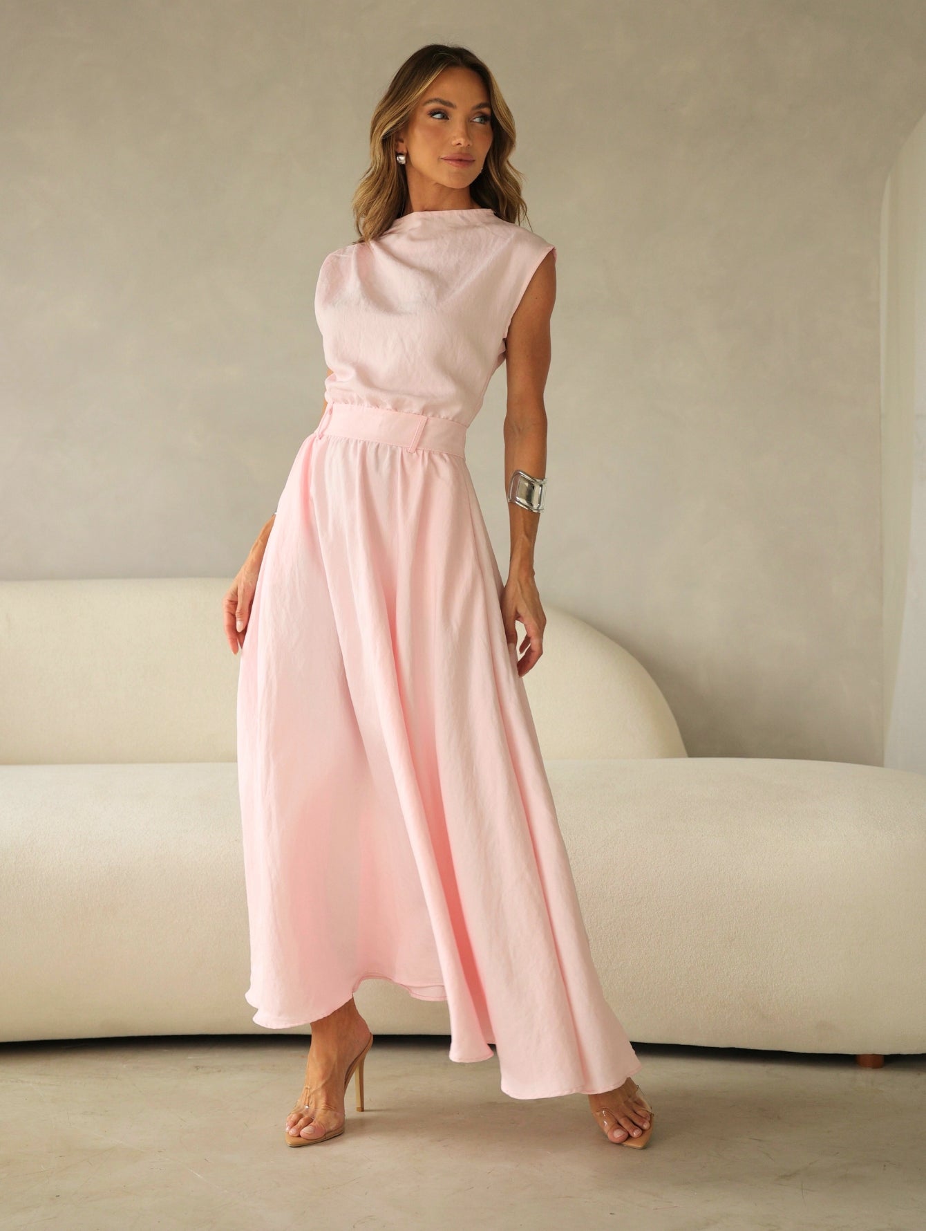 Vestido Midi Acinturado com Bolso e Ombro Drapeado Hazel